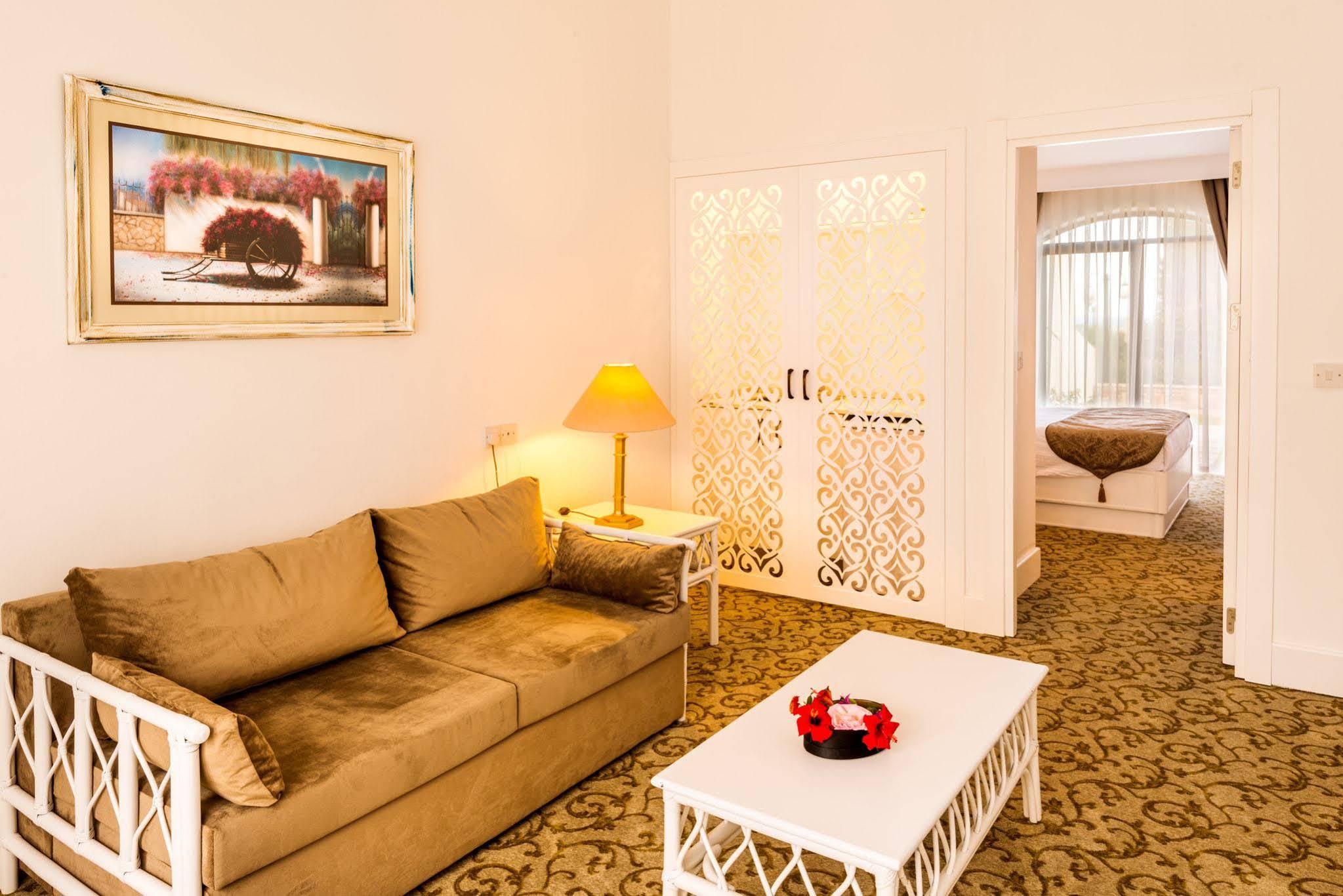 The Olive Tree Hotel Agios Epiktitos Habitación foto